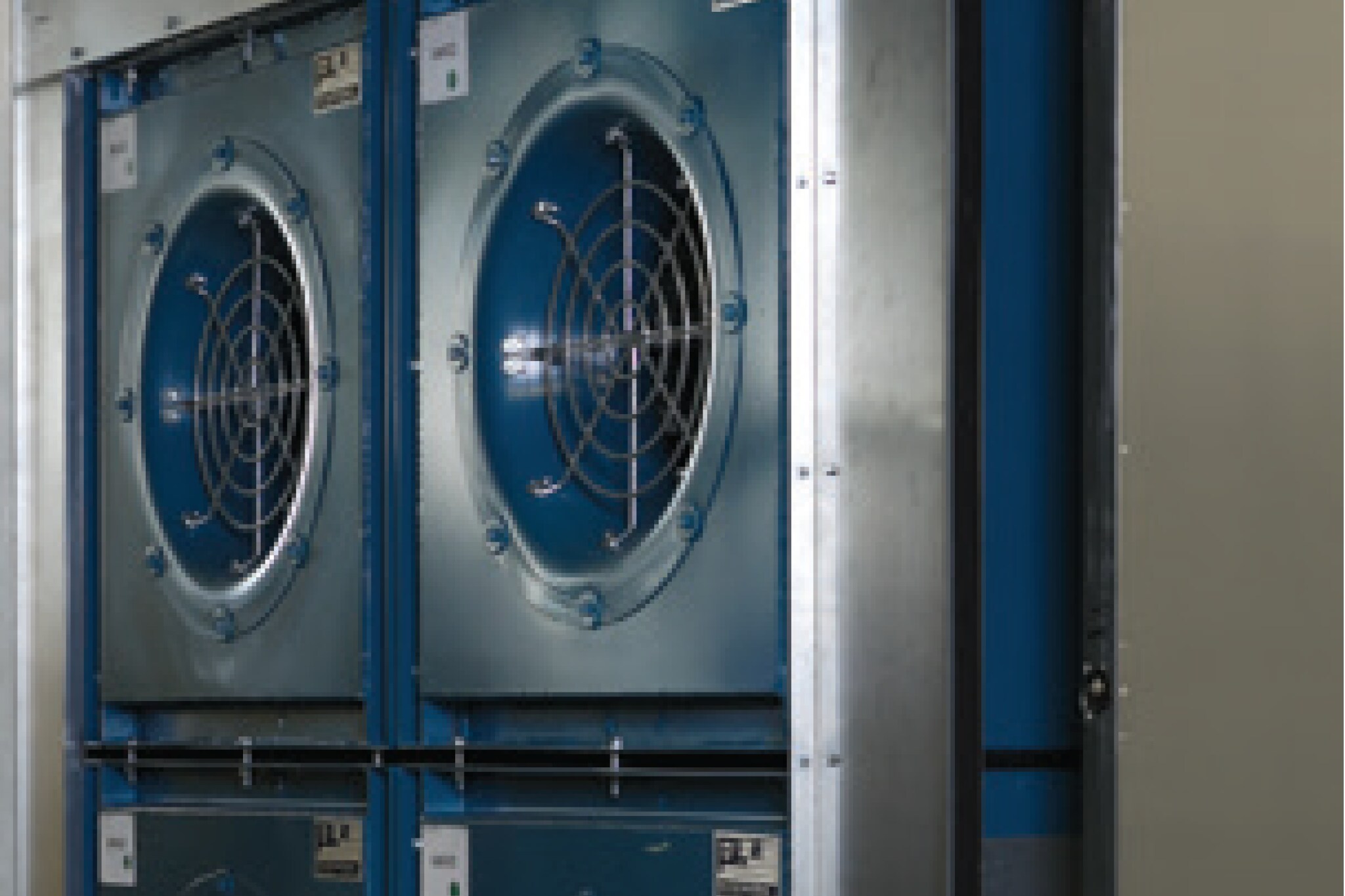 High Rpm Fan Array Features